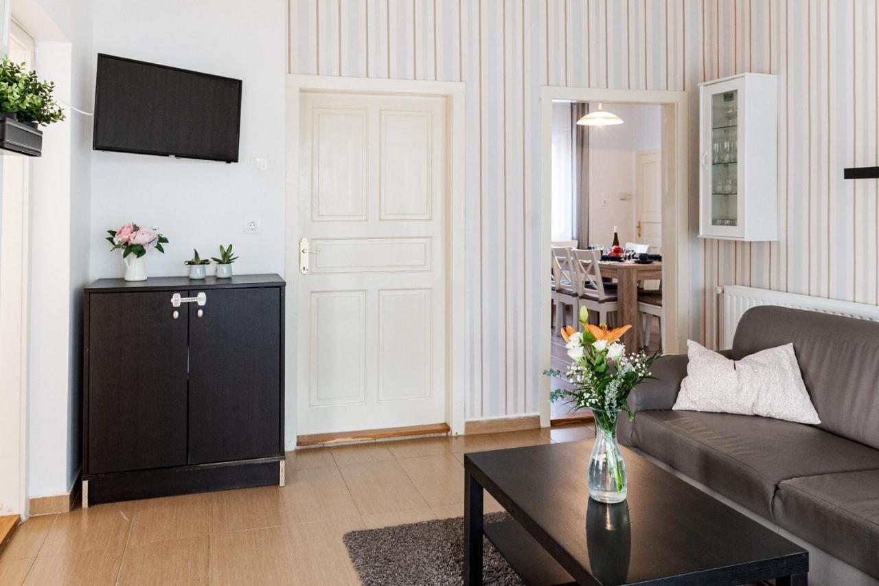 Levendula Apartmanhaz Бадачоньтомай Экстерьер фото